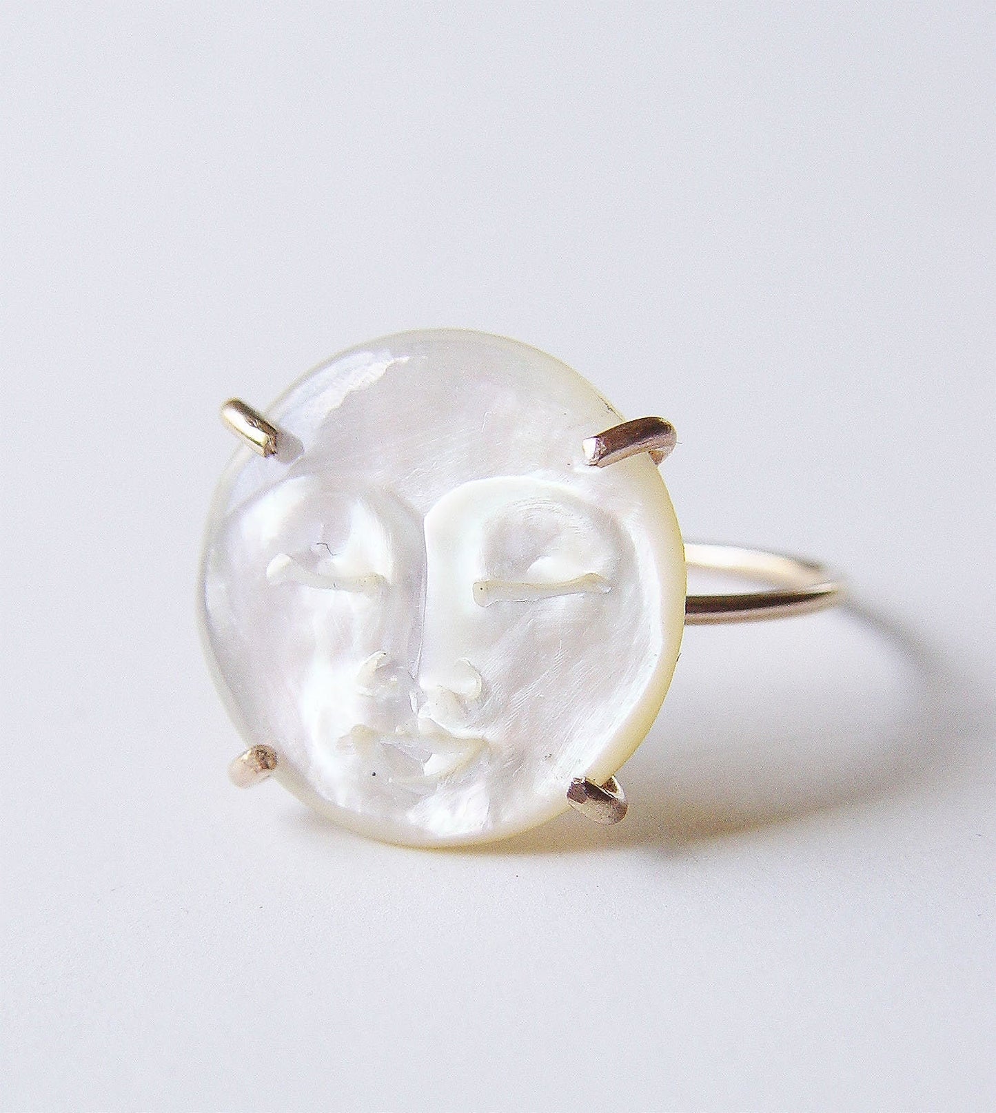MAN In The MOON Pearl Gold Ring