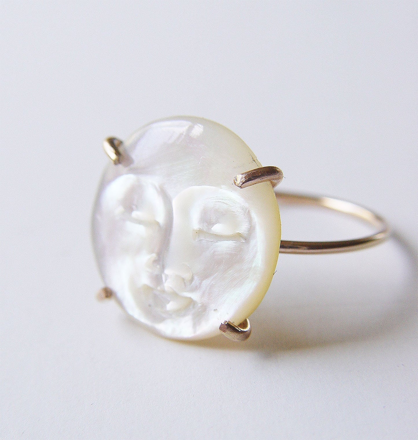 MAN In The MOON Pearl Gold Ring