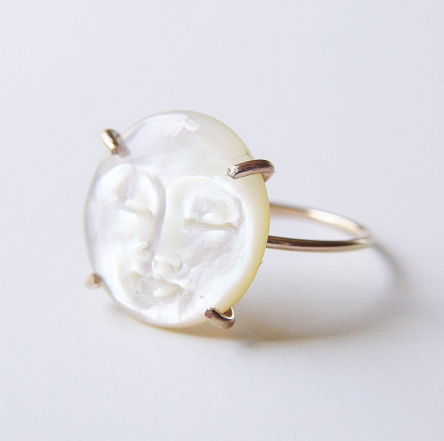 MAN In The MOON Pearl Gold Ring